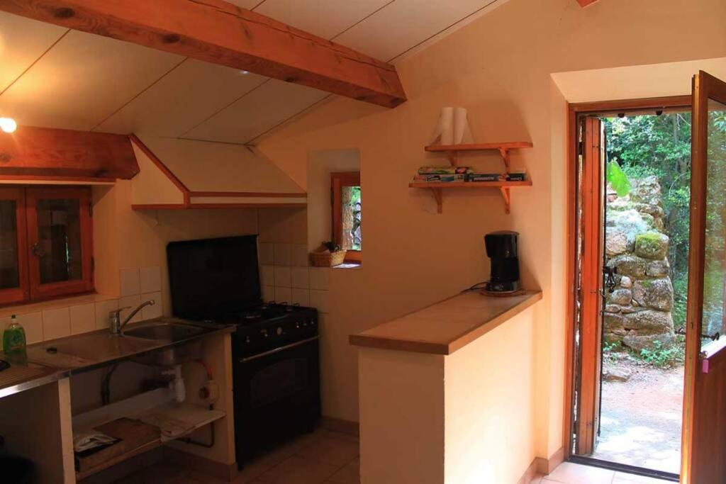 Belle Et Grande Maison Ardechoise Payzac  Exteriör bild